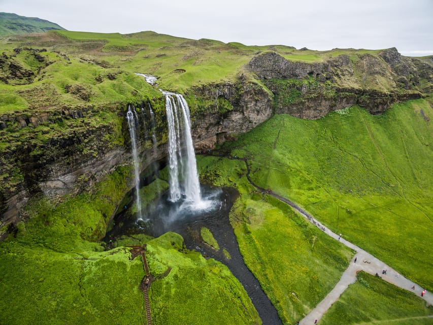 From Reykjavík: Iceland South Coast Small-Group Adventure - Skógafoss: Iceland’s great curtain of water
