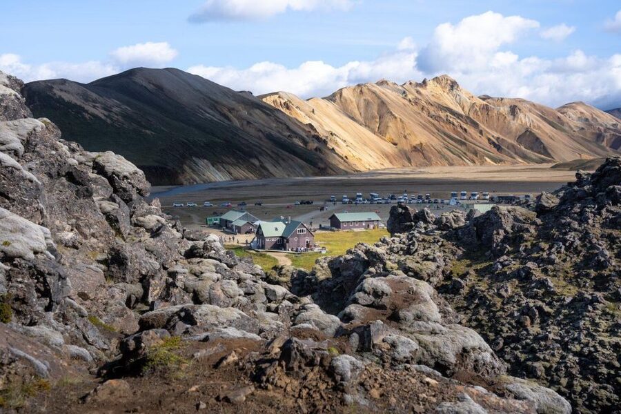 From Reykjavík: Landmannalaugar Day Hike - The descent through Grænagil