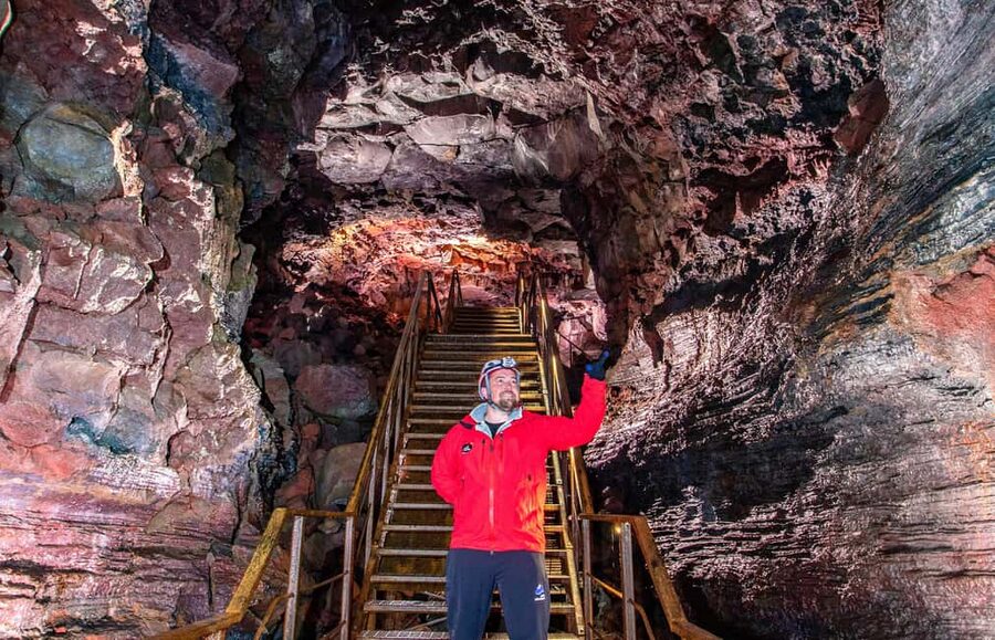 From Reykjavik: Lava Caving Tour - The blackout moment