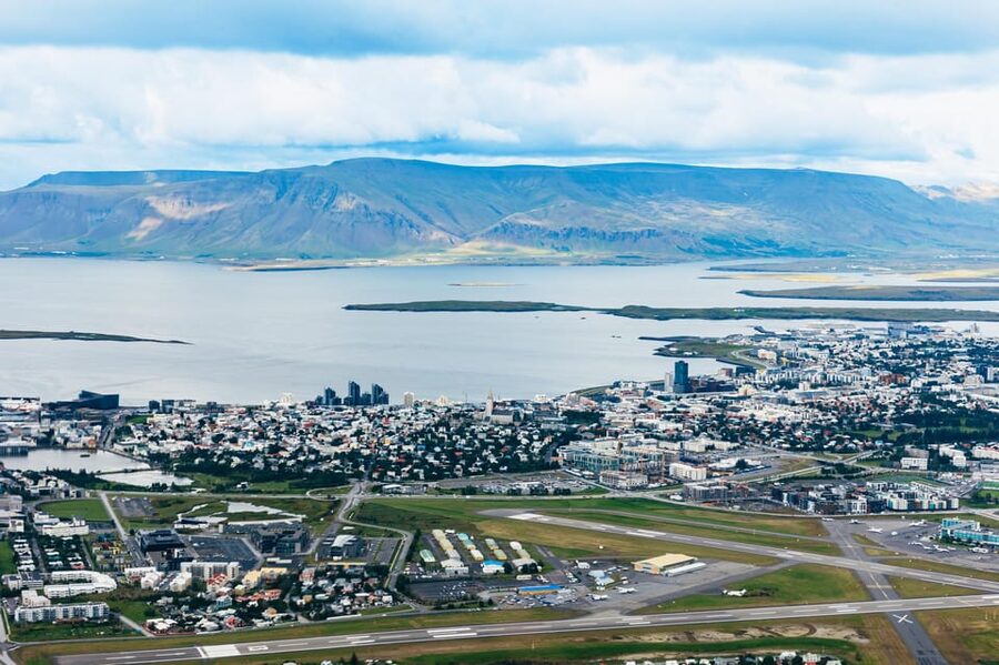 From Reykjavik: New Volcanic Area Helicopter Tour - Litli Hrutur and the first volcanic views