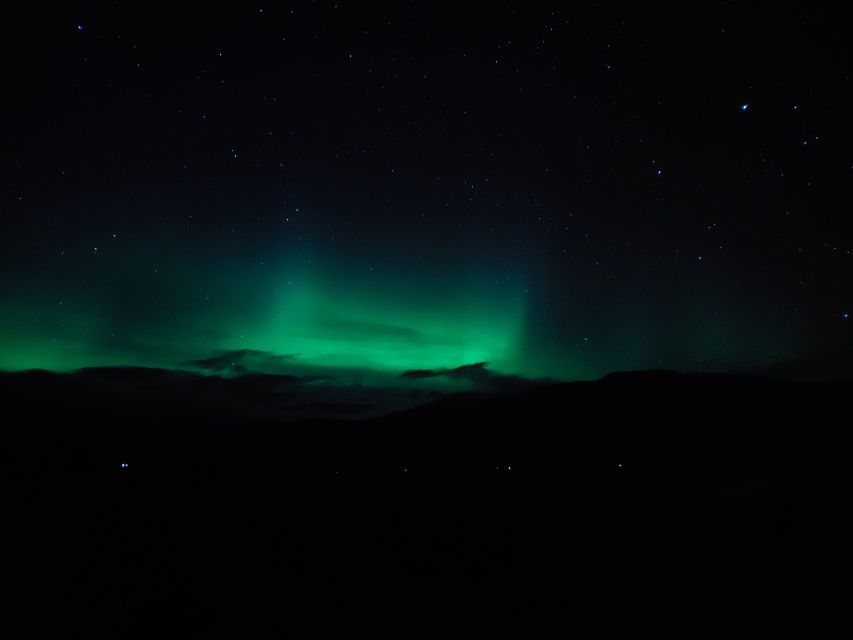 From Reykjavik: Northern Lights Chase with Expert Guide - Transport, comfort, and the cold