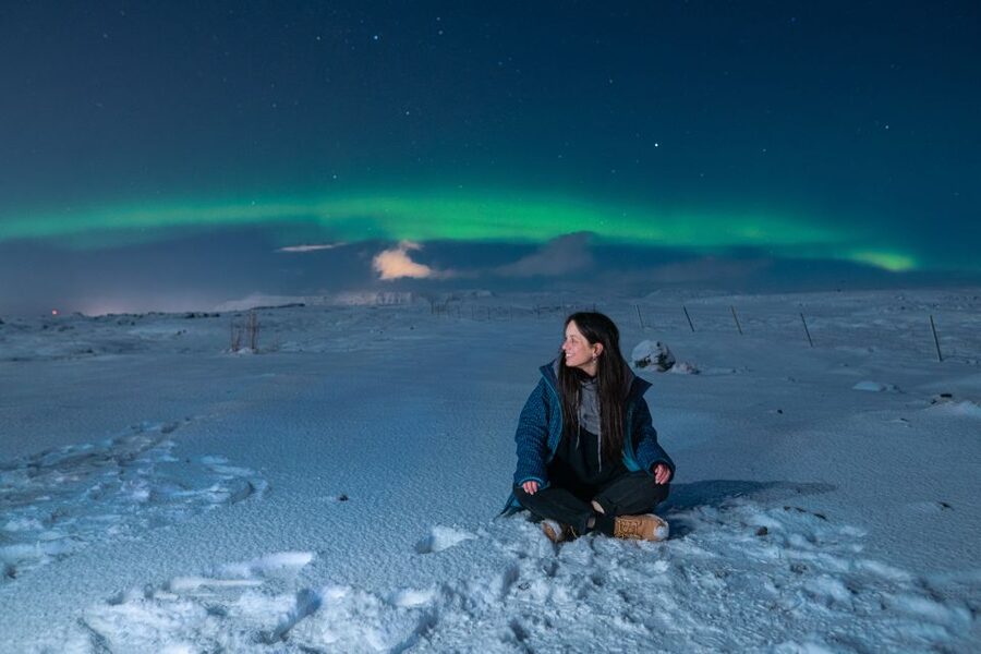 From Reykjavik: Northern Lights Guided Tour with Photos - Taking photos without missing the show