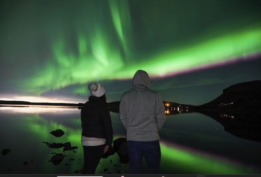 From Reykjavik: Northern Lights Hunt Super Jeep Tour - A four-hour search from Reykjavik to the Southern Region
