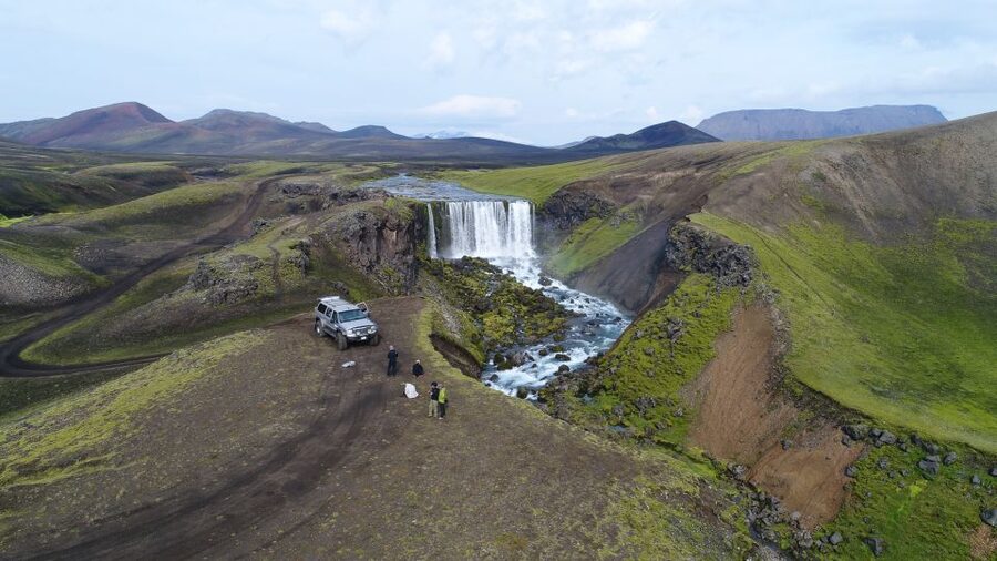 From Reykjavik: Private Landmannalaugar & Hekla Jeep Tour - From southern farms to Hekla’s snow-covered peak