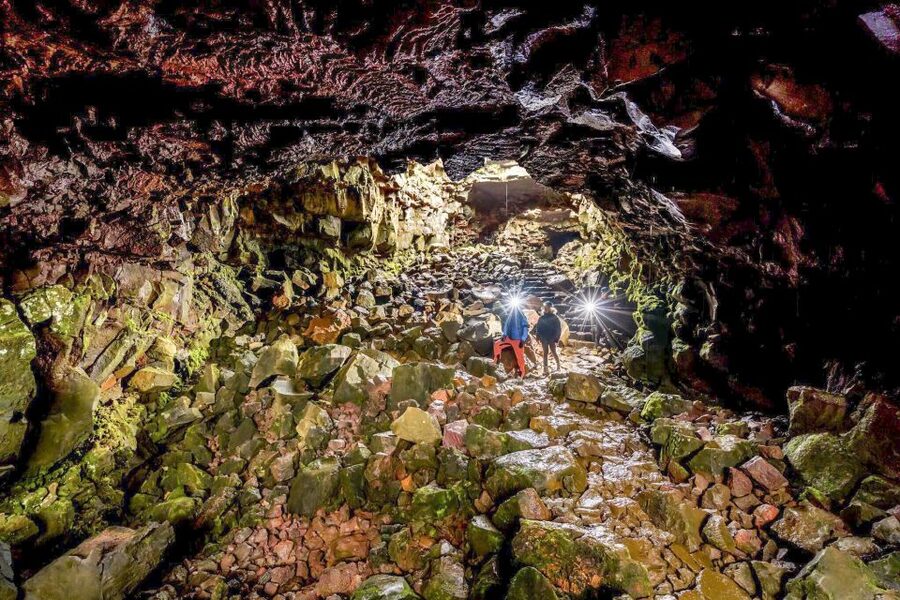 From Reykjavik: Raufarhólshellir Lava Tunnel by Bus - From BSI Bus Terminal to the lava fields
