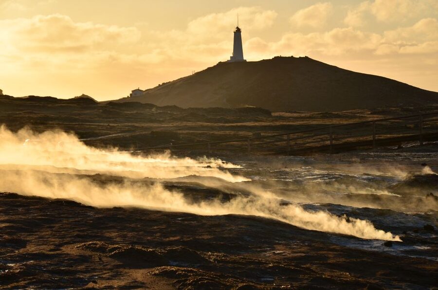 From Reykjavik: Reykjanes Geopark Tour & Airport Transfer - Why Reykjanes is such a good half-day target