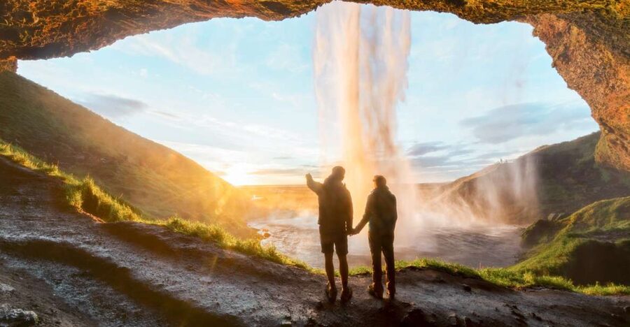 From Reykjavik: South Coast Full-Day Trip - A comfortable minibus with a practical group size