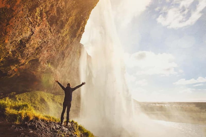 From Reykjavík: South Coast Highlights Day Tour - Vík, a useful pause in the middle of the day