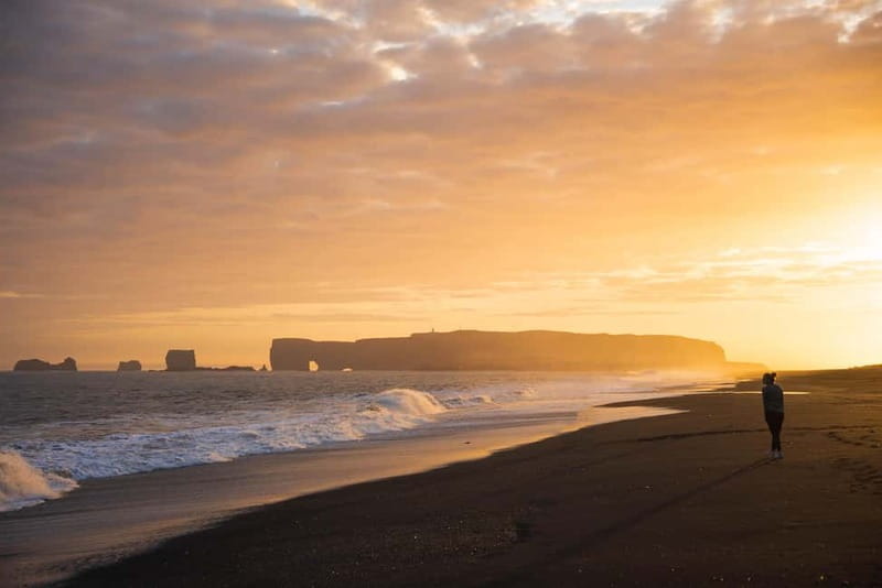 From Reykjavík: South Coast Highlights Day Tour - Guides, stories, and the value of a small group