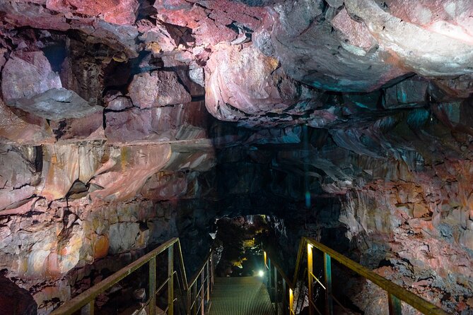 From Reykjavík: The Lava Tunnel tour with Round-trip Transfer - The return to Reykjavík