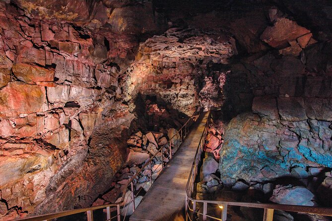 From Reykjavík: The Lava Tunnel tour with Round-trip Transfer - What you see inside the lava tube