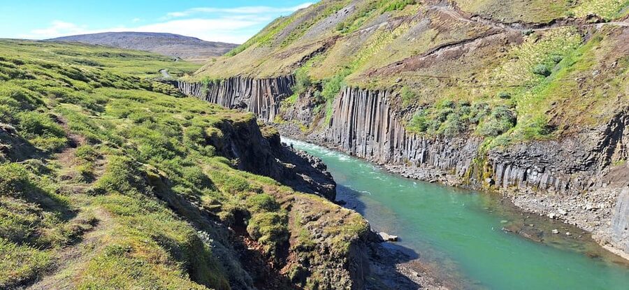 From Seyðisfjörður Port: Stuðlagil Canyon and Reindeer Park - Why Stuðlagil Canyon is worth the drive