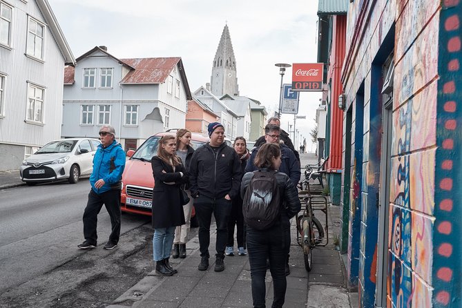 Funky History Walking Tour in Reykjavik - With local storyteller - Why Lalli’s style matters