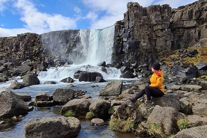 Geological Golden-Circle Tour / Small group adventure - Feeling the force of Gullfoss