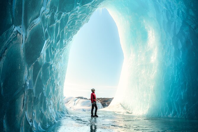 Glacier and Ice Cave Private Photoshoot - 15 Shot Photo Package - From Jökulsárlón to Vatnajökull by superjeep