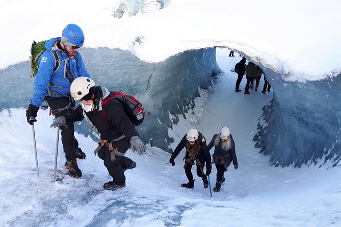 Glacier Hike and South Iceland Sightseeing from Reykjavik - Skógafoss and the 527-step view