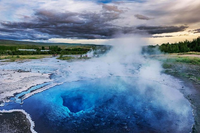 Golden Circle and Sky Lagoon Geothermal Spa Tour from Reykjavik - What the guide can add, and where the tour feels rushed