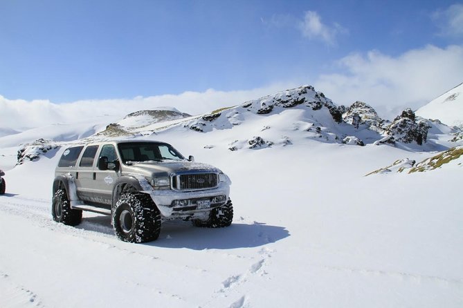 Golden Circle, Glacier & Northern Lights/Midnight sun / guided private tour - Thingvellir, where geology and government meet