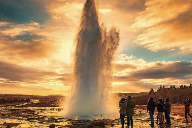 Golden circle Iceland - Geysir shows Iceland’s heat in bursts