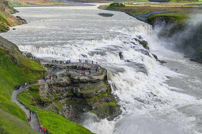 Golden Circle & Northern Lights Tour from Reykjavik - Hveragerdi and the short refreshment stop