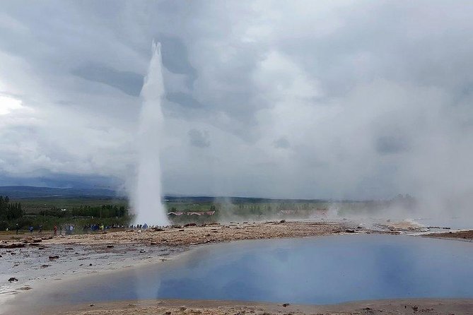 Golden Circle. Private Day Tour from Reykjavik - Strokkur and the steaming valley of Haukadalur