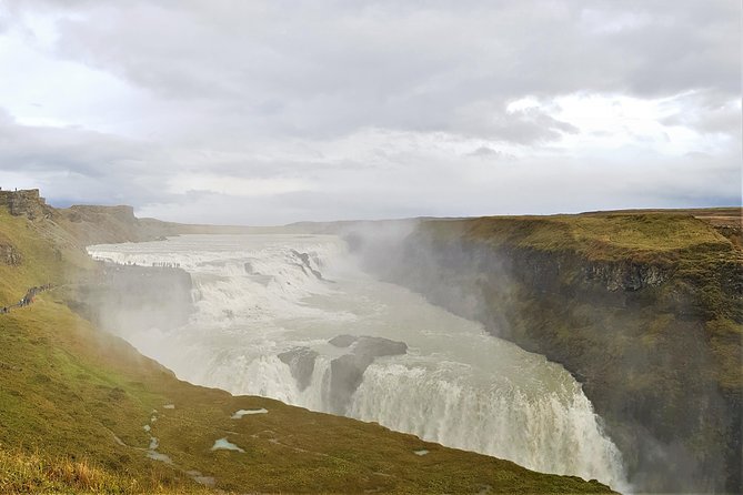 Golden Circle Private Day Tour - up to 9 passengers - Þingvellir, where politics and geology meet