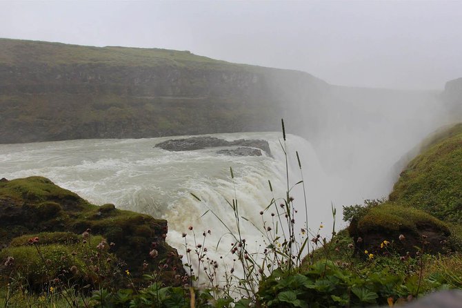 Golden Circle & Secret Lagoon & Friðheimar (lunch included) - PRIVATE TOUR - Guide quality and the private-group advantage