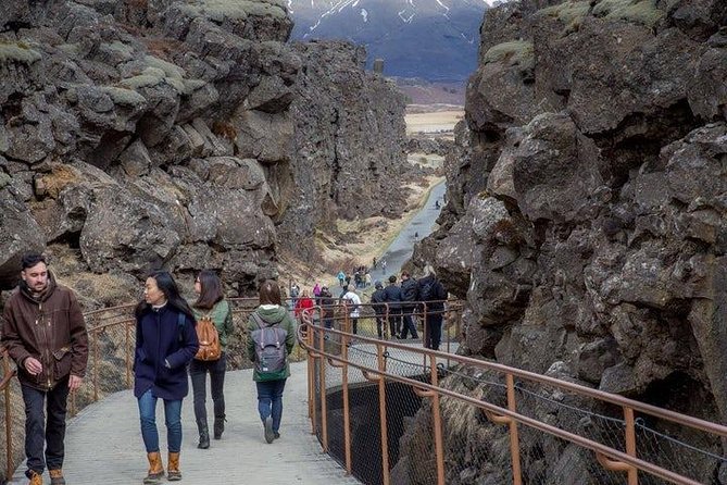 Golden Circle, Secret Lagoon & Kerið Small Group Tour - Kerið crater and the final view