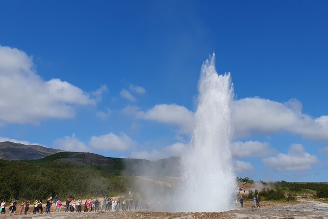 Golden Circle - Shore Excursion from Reykjavik in Minibus, English - Key points to know before booking