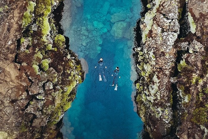 Golden Circle Silfra Snorkeling and Fridheimar Tomato Farm Lunch - Friðheimar turns lunch into part of the tour