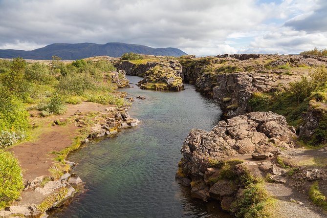 Golden Circle Tour - Private - Geysir and the regular bursts of Strokkur