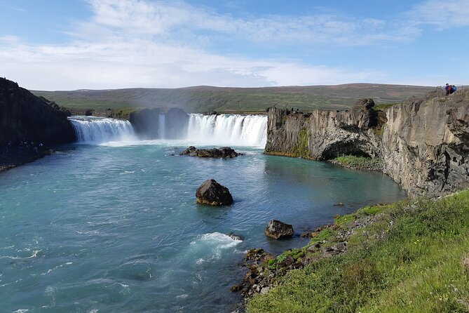 Half-Day Combo Tour to Goðafoss, Laufas and The Christmas House - Is $127.03 a fair price?