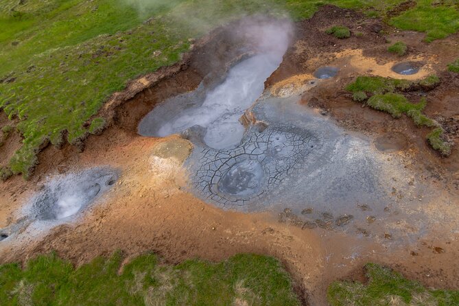 Helicopter Flight Over Geothermal Landscapes from Reykjavik - What the small group really changes