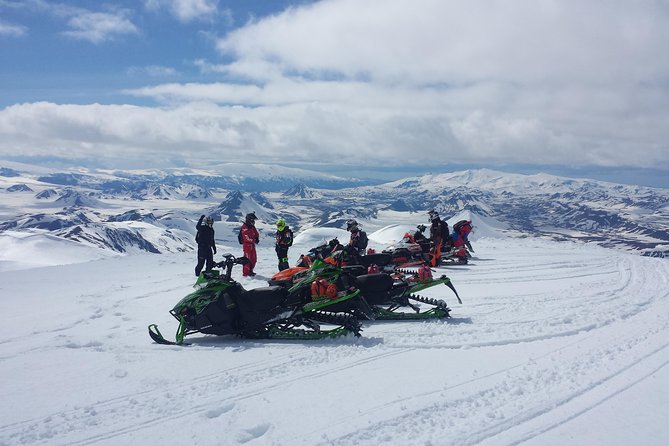 Highland Snowmobiling Tour in Southern Iceland - Riding into the highlands by monster truck