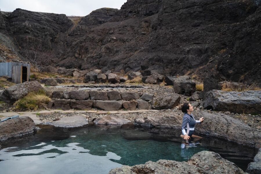 Husafell: Canyon Baths Soak with Short Highlands Hike - Húsafell Canyon Baths: a quiet hour outdoors