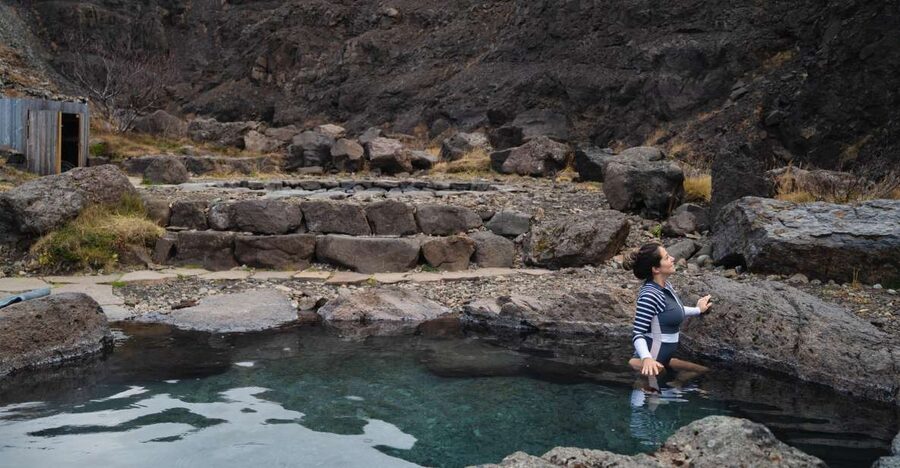 Husafell: Canyon Baths Soak with Short Highlands Hike - The short walk to Langifoss and Okjökull