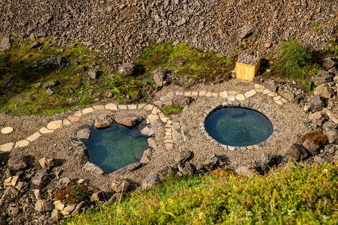Husafell Canyon Baths Tour - Simple facilities with an environmental rule