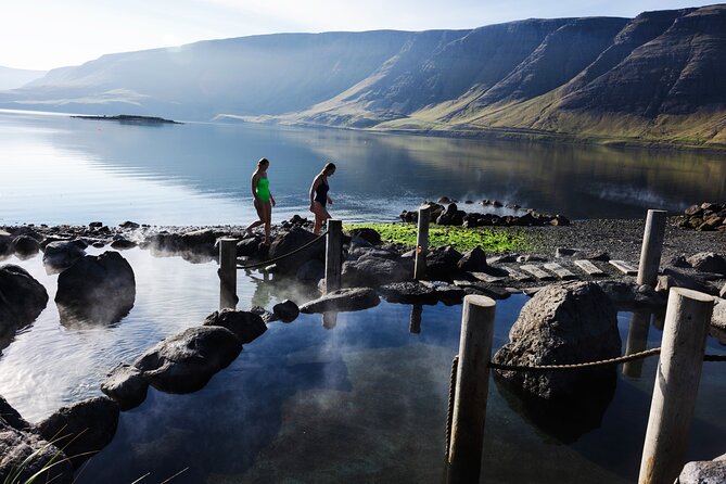 Hvammsvík Hot Spring with Return Transfers from Reykjavík - Who will enjoy this outing most