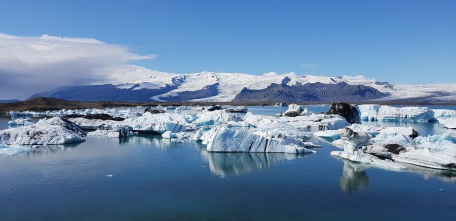 Iceland: 3-Day Golden Circle, South Coast, & Glacier Tour - Who should book it?
