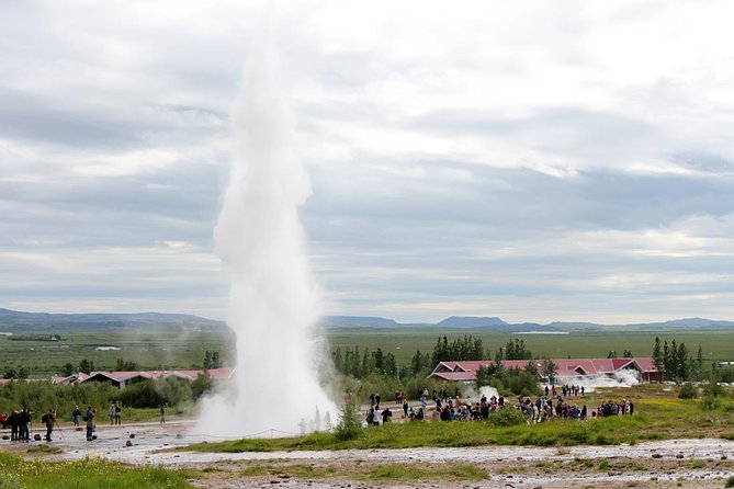 Iceland Complete: Around Iceland in 10 Days - Days 1 and 2: Reykjavik, Thingvellir, Geysir, and Gullfoss
