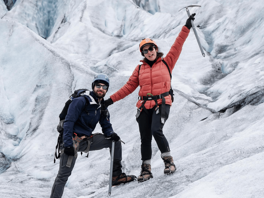Iceland: Glacier Zip Line Tour with Hike or Ice Cave Visit - The included photography package