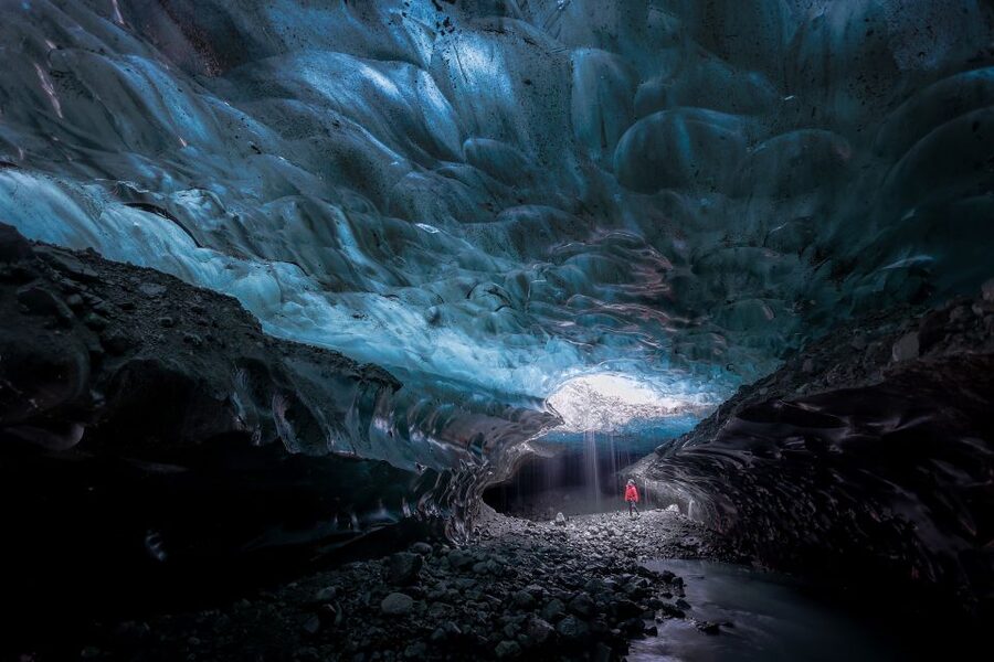 Iceland: Ice Cave Captured with Professional Photos - Key things to know before booking