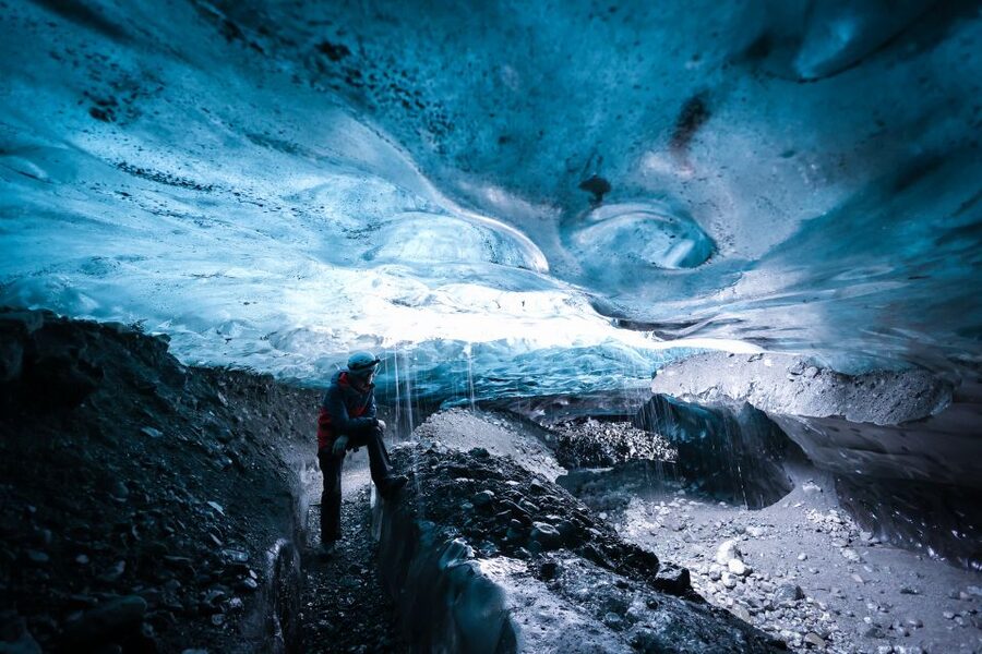Iceland: Ice Cave Captured with Professional Photos - Walking on Vatnajökull with the right equipment