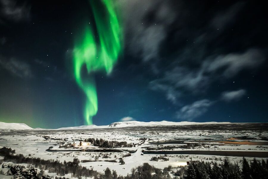 Iceland: Northern Lights Bus Tour from Reykjavik - Leaving Reykjavik’s city glow behind