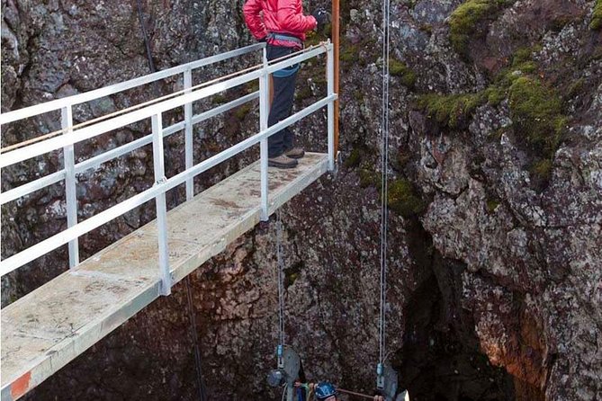 Inside the Volcano: Small-Group Tour and Lava Field Hike - The drive from Reykjavik to the Blue Mountains