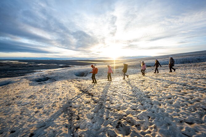 Jökulsárlón: Blue Ice Cave and a Long Glacier Hike - Walking across Breiðamerkurjökull