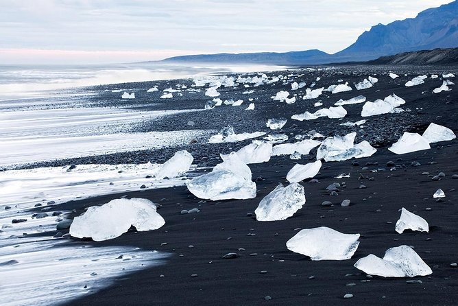 Jökulsárlón Glacier Lagoon, Diamond Beach and secret glaciers (from Djúpivogur) - Vatnajökull by monster truck