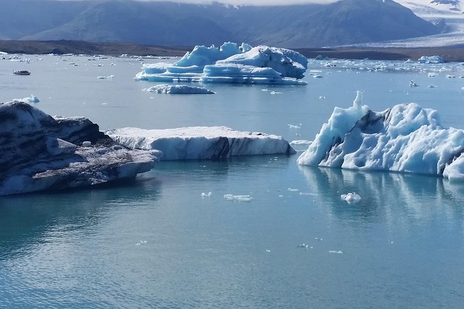 Jökulsárlón Glacier Lagoon, Diamond Beach and secret glaciers (from Djúpivogur) - Jökulsárlón Glacier Lagoon: ice that does not sit still