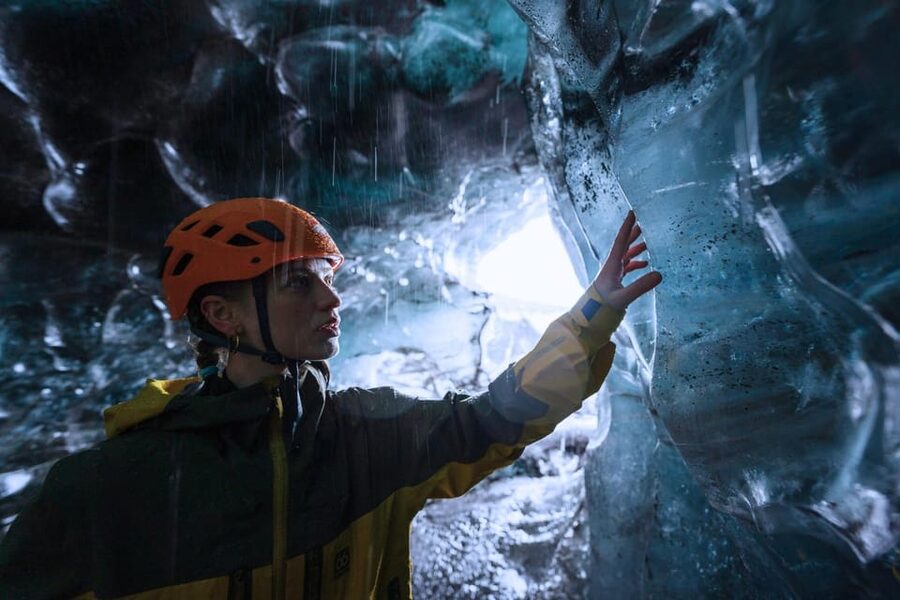 Jökulsárlón: The Original Ice Cave Tour on Vatnajökull - Guides who add real value