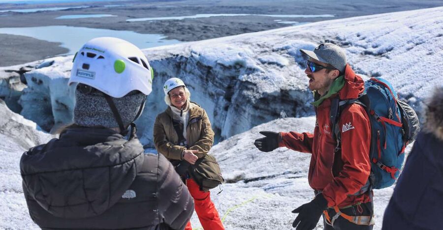 Jökulsárlón: Vatnajökull Glacier Guided Hiking Tour - From Jökulsárlón to the foot of the glacier